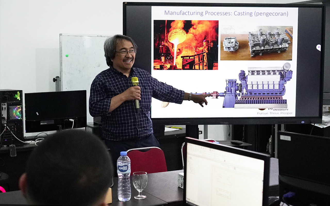 Dari AutoCAD hingga 3D Printing, PKM Internasional Itenas Kenalkan Dunia Advanced Manufacturing kepada Siswa SMKN 2 Bandung