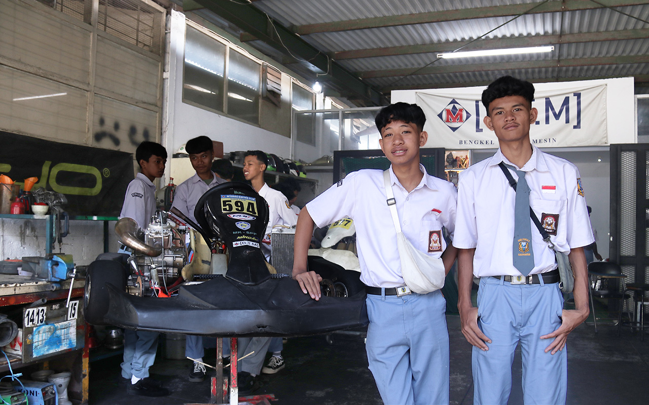Berita Terima Kunjungan SMK Penda 2 Karanganyar, Itenas Bandung Kenalkan Prospek Kuliah dan Fasilitas Riset
