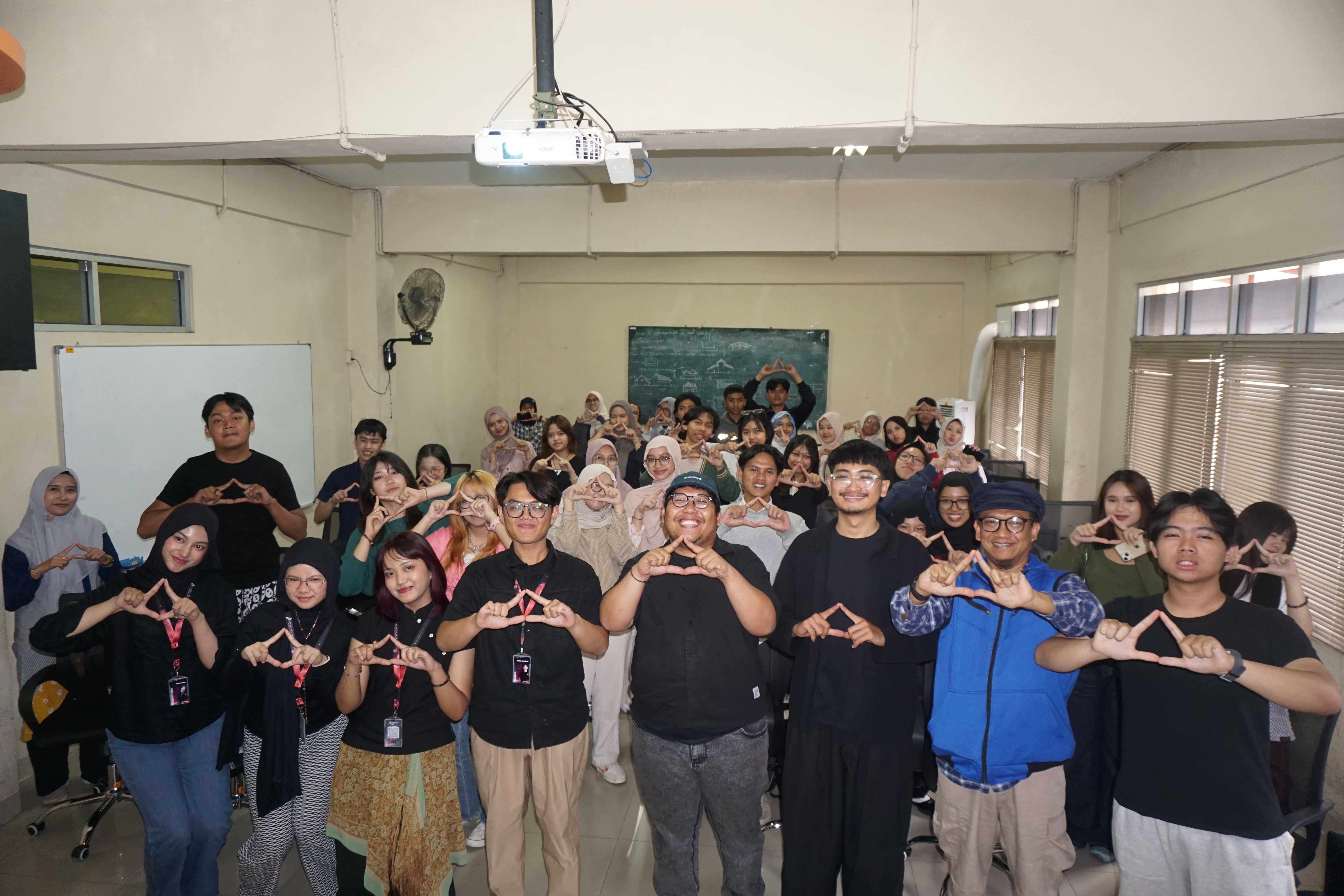 Desain Interior Itenas Gelar Talk Show dan Workshop Kreatif Jelang Pameran Mahasiswa Angkatan 2025
