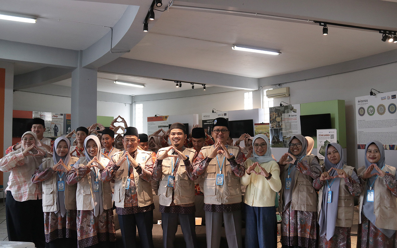 Berita Kenalkan Dunia Kampus Sejak Dini, Itenas Sambut Kunjungan Edukatif Madrasah Aliyah Al Ihsan Bengkulu