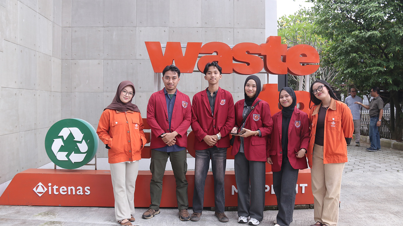 Waste to Energy Miniplant BioCNG Itenas Jadi Destinasi Pembelajaran Lapangan Mahasiswa Teknik Lingkungan Universitas Bakrie