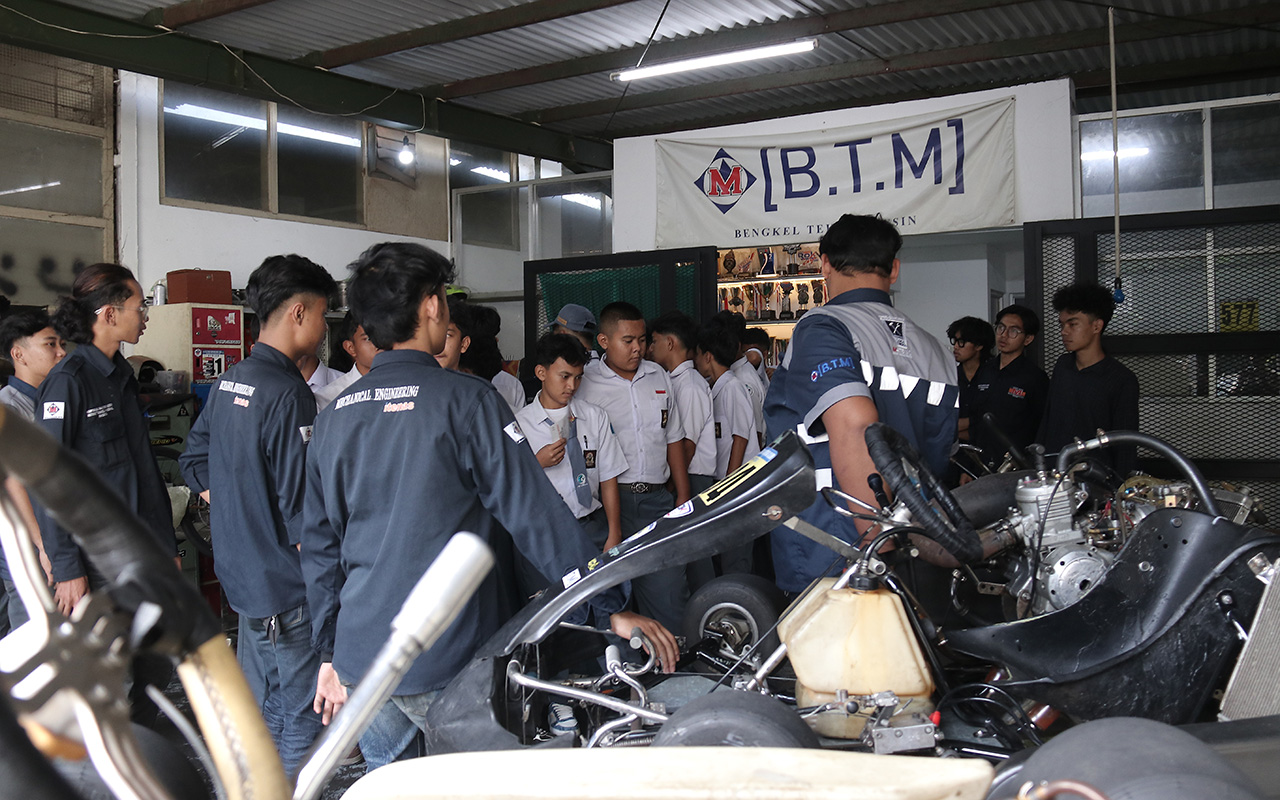 Perkuat Pembelajaran Vokasi, Para Siswa SMK Al-Barokah Sukabumi Eksplorasi Fasilitas Unggulan Itenas