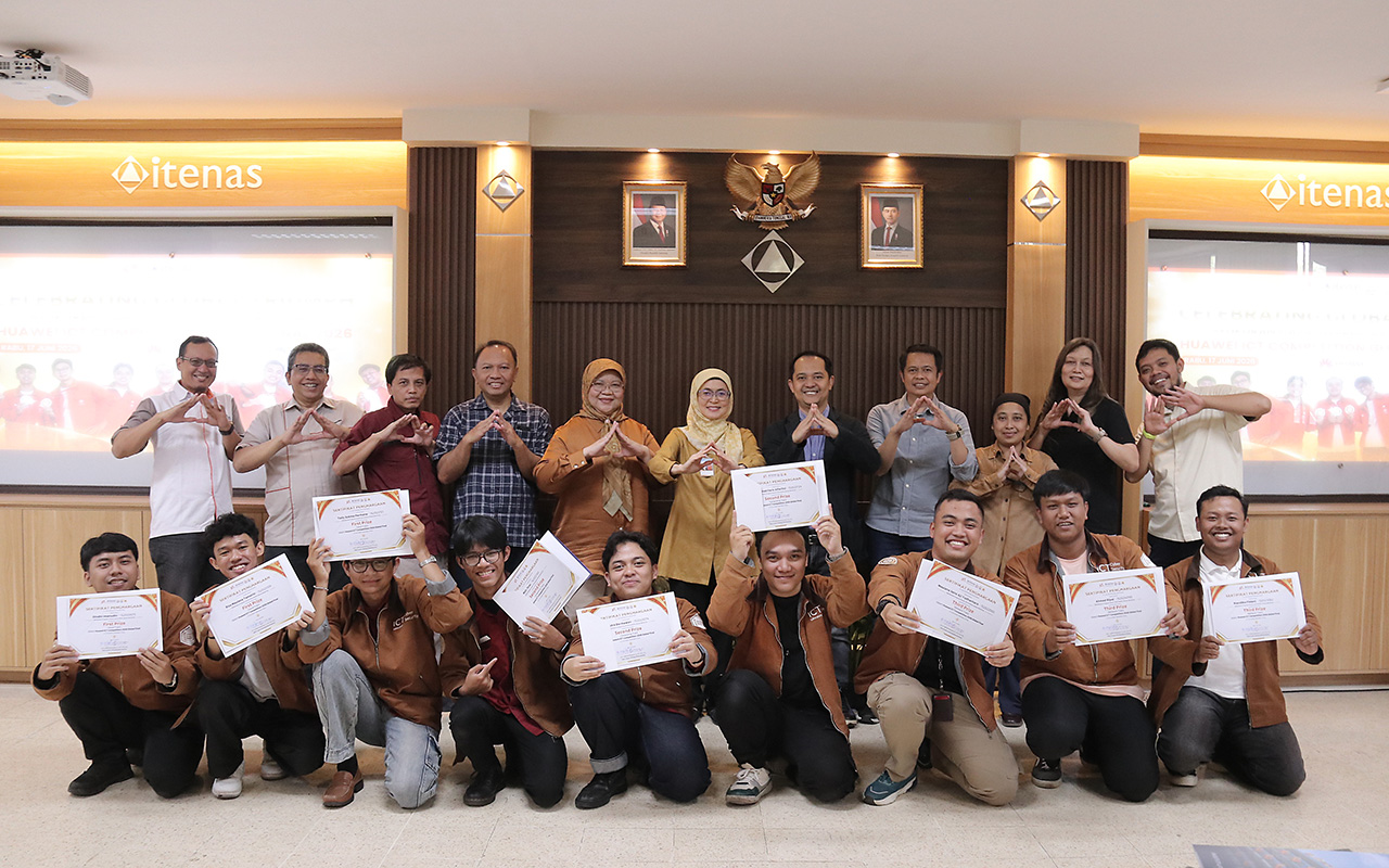 Apresiasi Prestasi Internasional, Itenas Berikan Penghargaan kepada Tim Huawei ICT Competition Global Final 2026