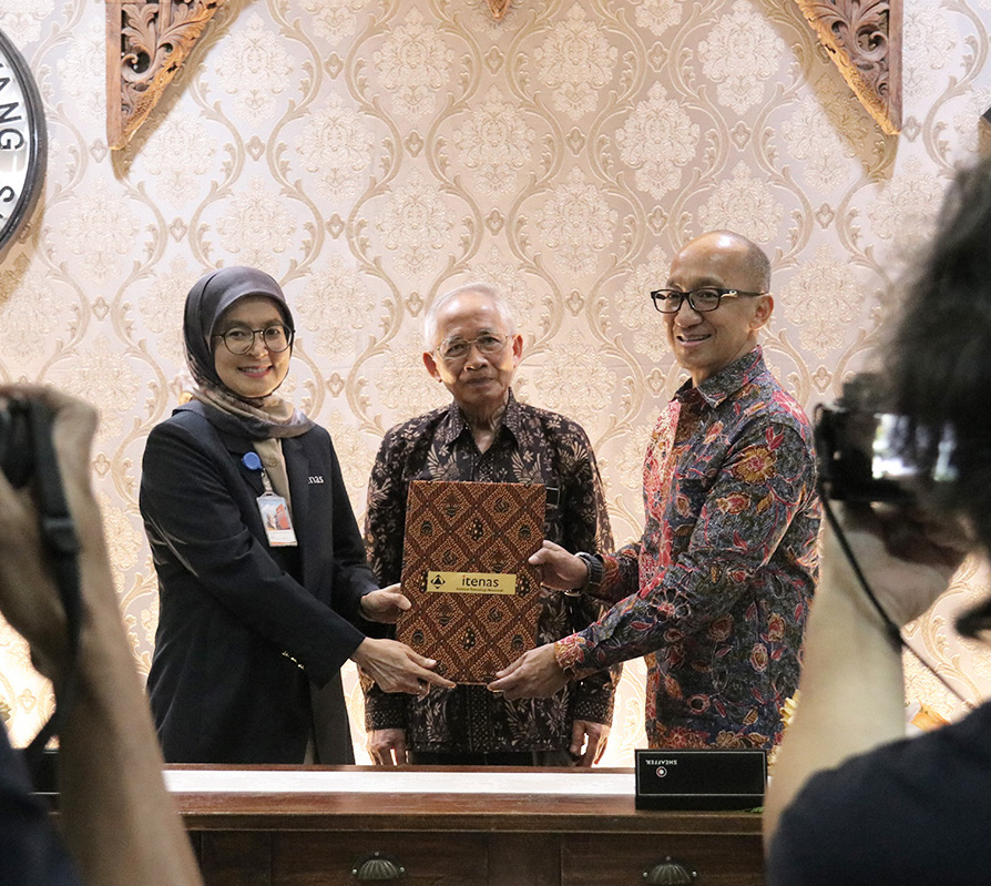 Itenas Gelar Pelantikan Pejabat Periode 2025–2030, Teguhkan Komitmen Kepemimpinan Akademik