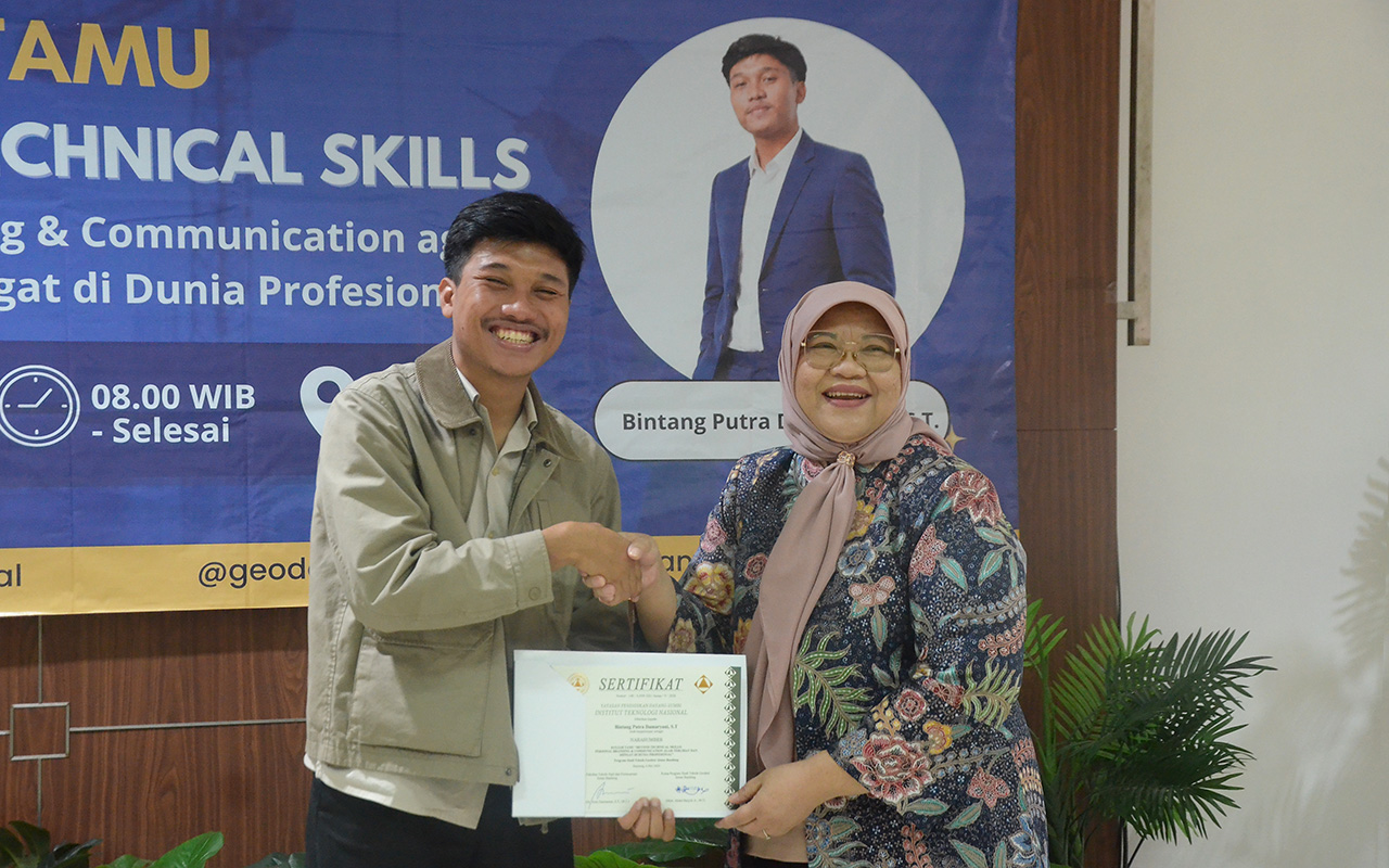 Dobrak Stigma Kaku Anak Teknik, Prodi Geodesi Itenas Bekali Mahasiswa Kemampuan Personal Branding dan Komunikasi