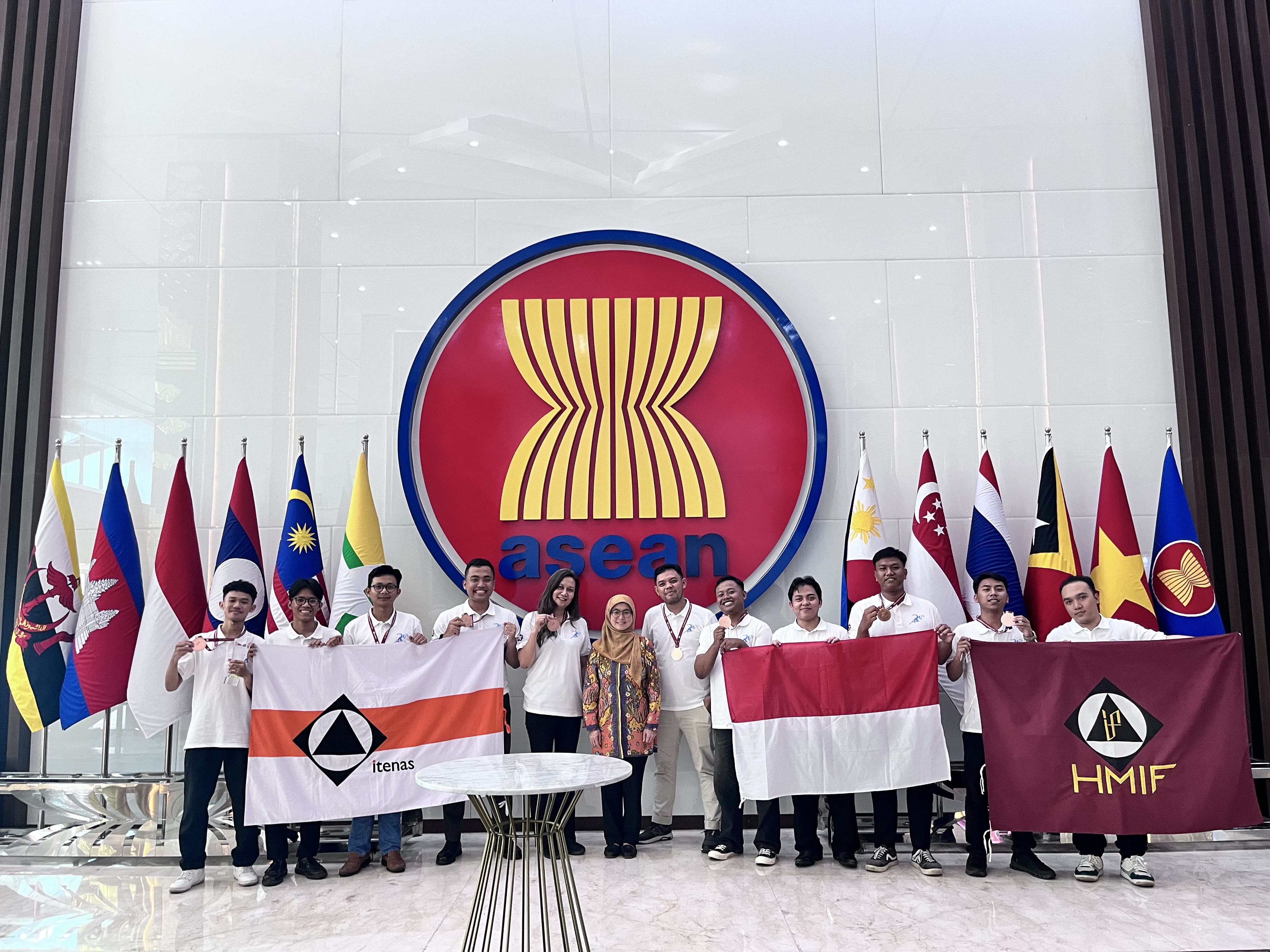 Berjaya di Asia Pasifik! Tiga Tim Elite Itenas Melaju Wakili Indonesia ke Final Global Huawei ICT Competition di Shenzhen, China