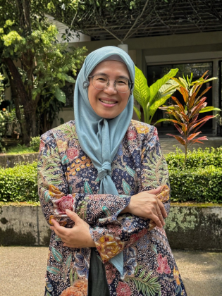 Staf Institut Teknologi Nasional Bandung Program Studi  - Ir.                  NI MADE RAI RATIH CAHYA P. M.Si.