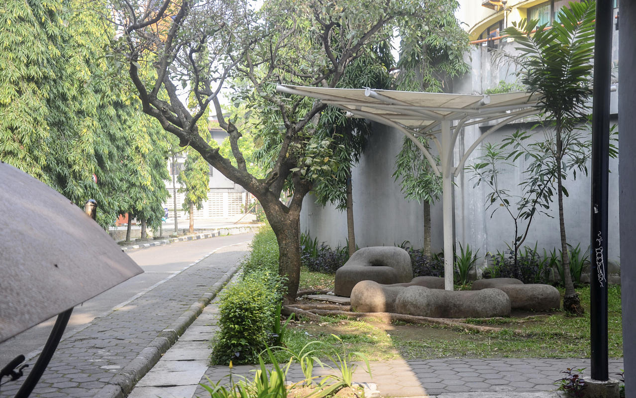 Area Samping Gedung Student Center Itenas