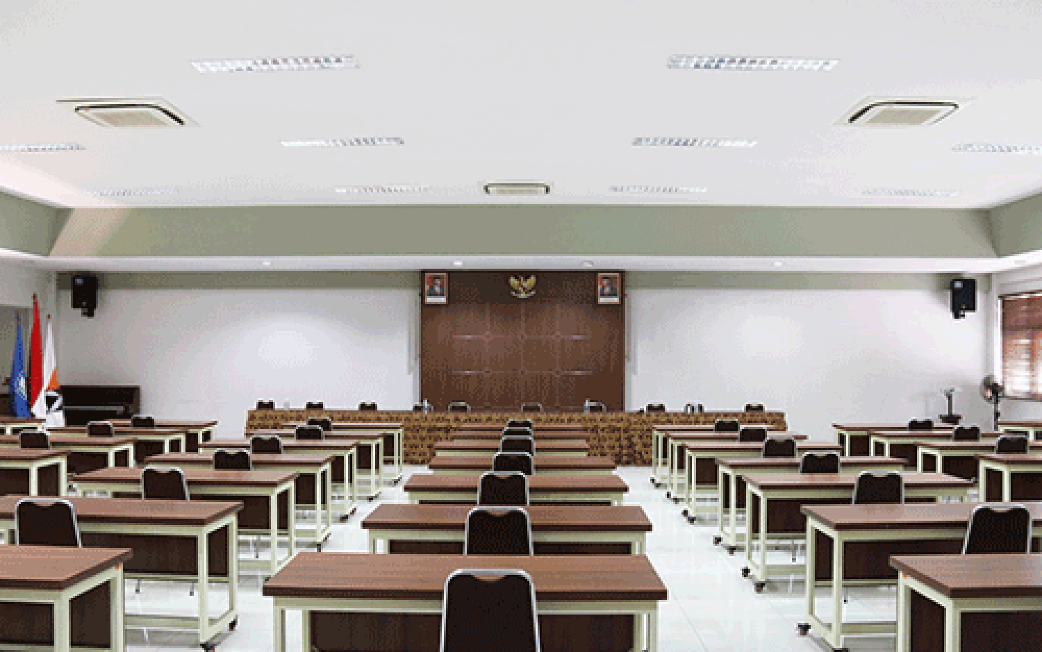 Ruang Seminar Itenas