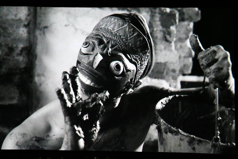 POTENSI MULTILITERASI FILM SENI SINEMATIK-ORKESTRA "SETAN JAWA" DALAM MENGKOMUNIKASIKAN BUDAYA DI ERA TRANSFORMASI DIGITAL - Institut Teknologi Nasional Bandung