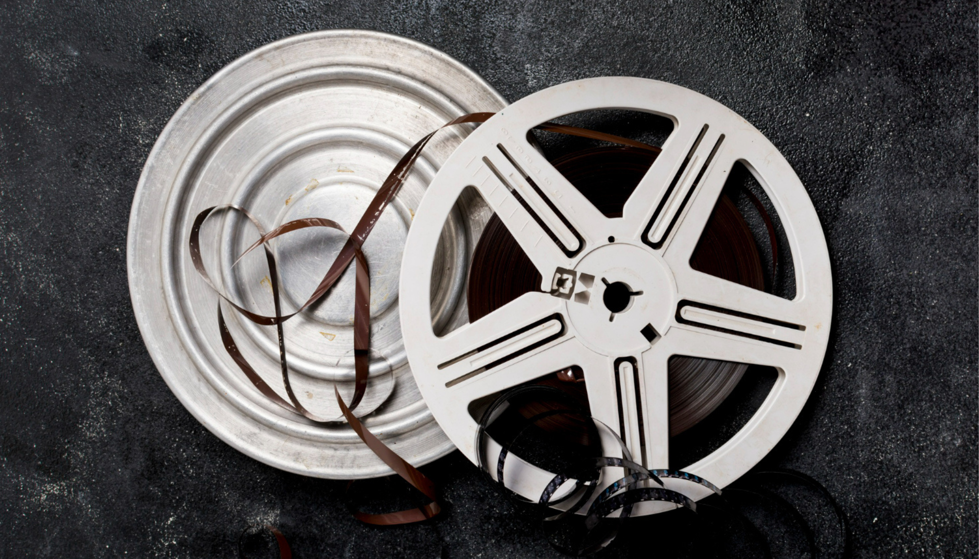 PENGEMBANGAN MODEL GLOKALISASI KARYA ALIH WAHANA BERBASIS ANALISIS PEST SEBAGAI TINDAK KOMUNIKASI SOSIOPOLITIK