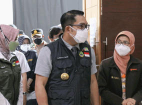 Gubernur Jawa Barat Mengapresiasi Vaksinasi Massal yang Diselenggarakan Itenas Bandung